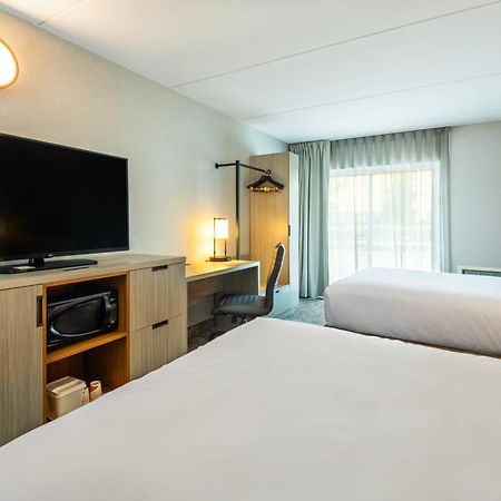 Comfort Inn Hwy 401 Kingston Exteriér fotografie
