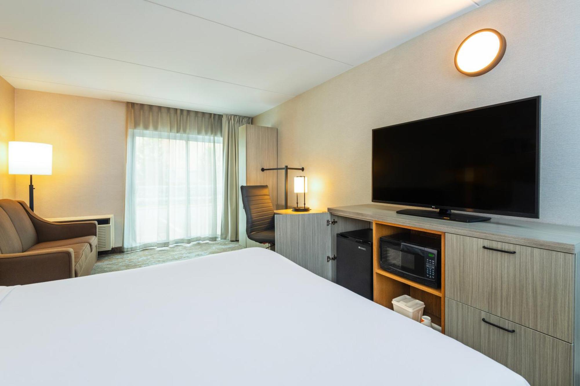 Comfort Inn Hwy 401 Kingston Exteriér fotografie