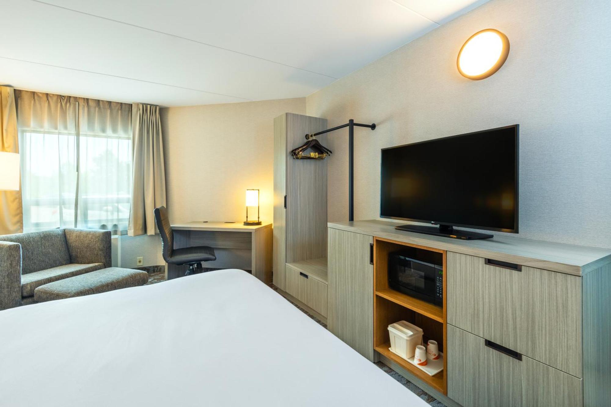 Comfort Inn Hwy 401 Kingston Exteriér fotografie