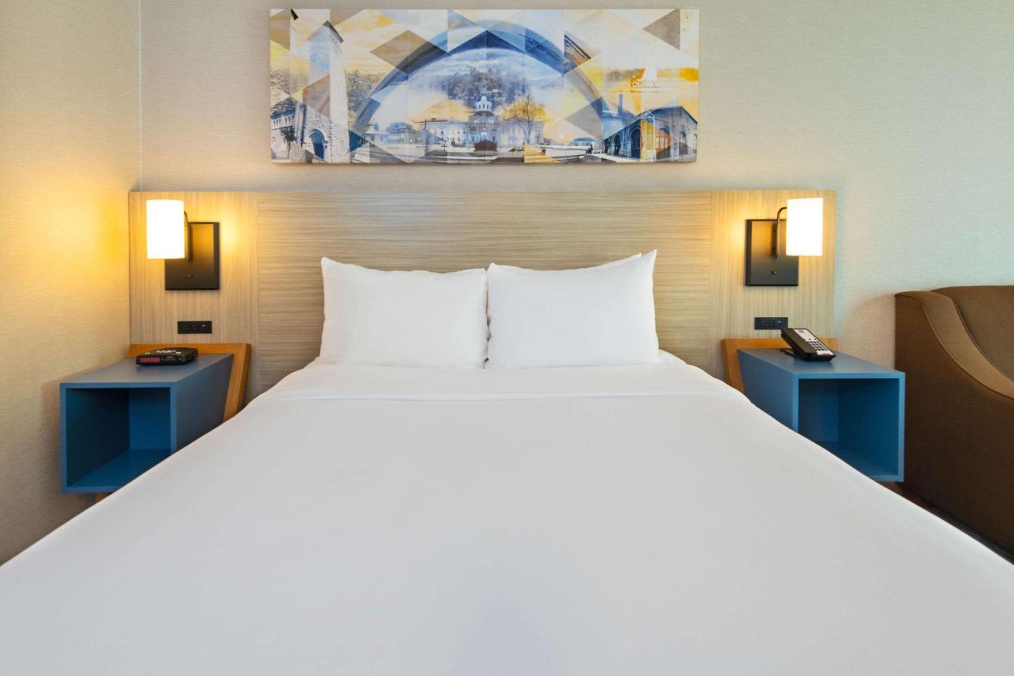 Comfort Inn Hwy 401 Kingston Exteriér fotografie