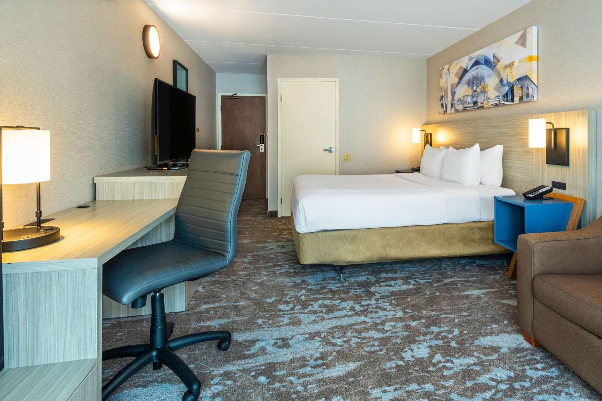 Comfort Inn Hwy 401 Kingston Exteriér fotografie