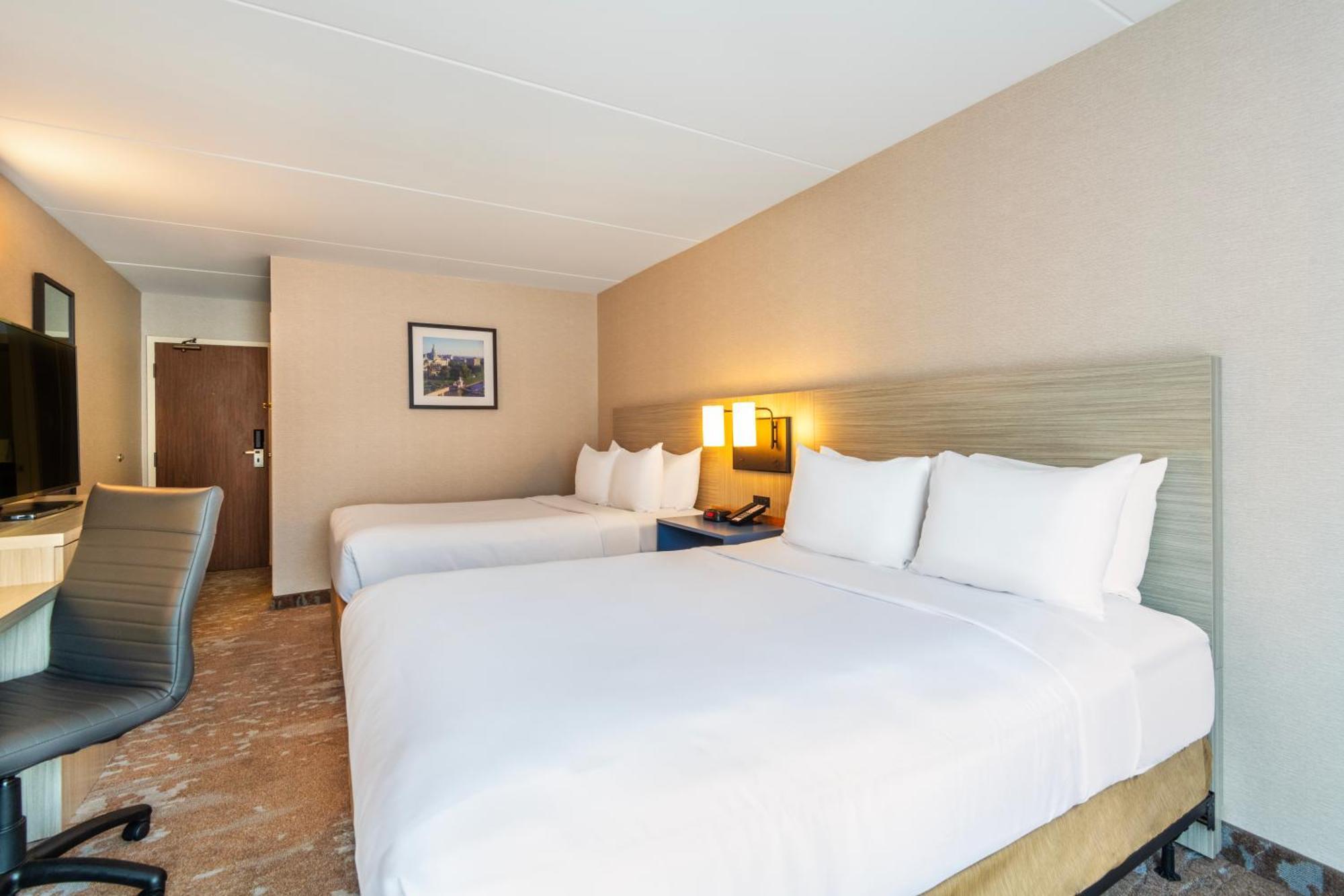 Comfort Inn Hwy 401 Kingston Exteriér fotografie